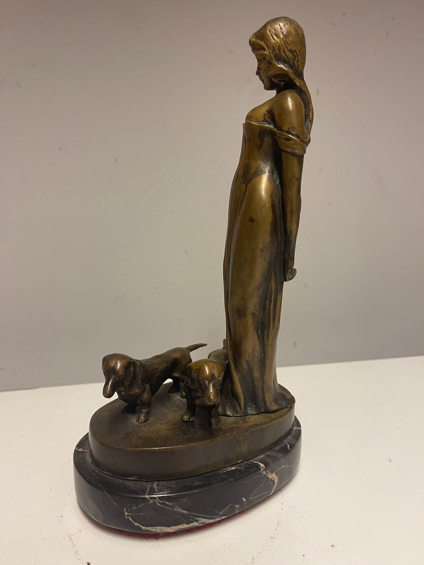 Scultura in Bronzo Patinato Art Déco