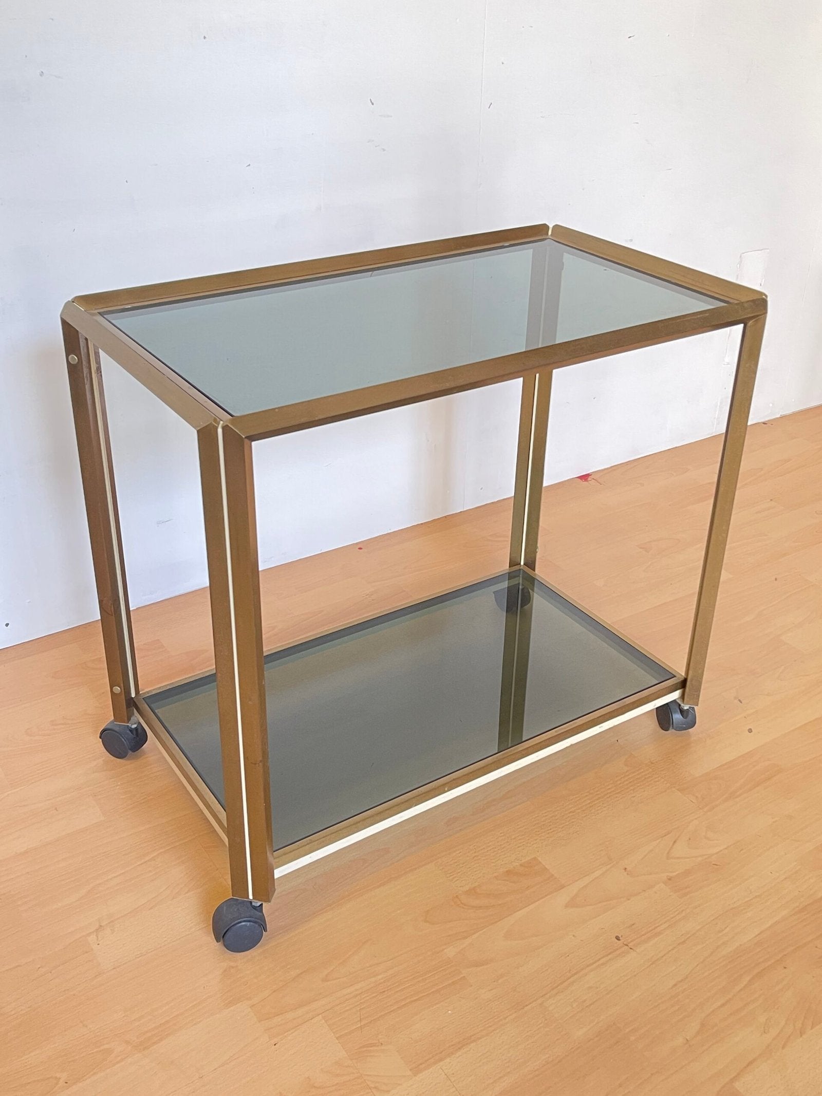 Carrello Bar vintage in Ottone e Vetro Fumé - Stile Hollywood Regency