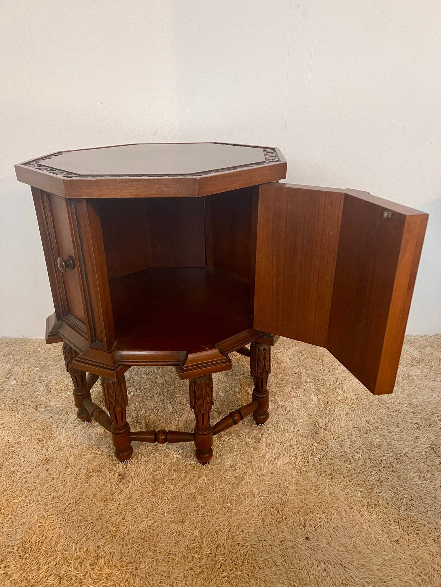 Tavolino Esagonale Vintage in Legno Massello con Antina Apribile