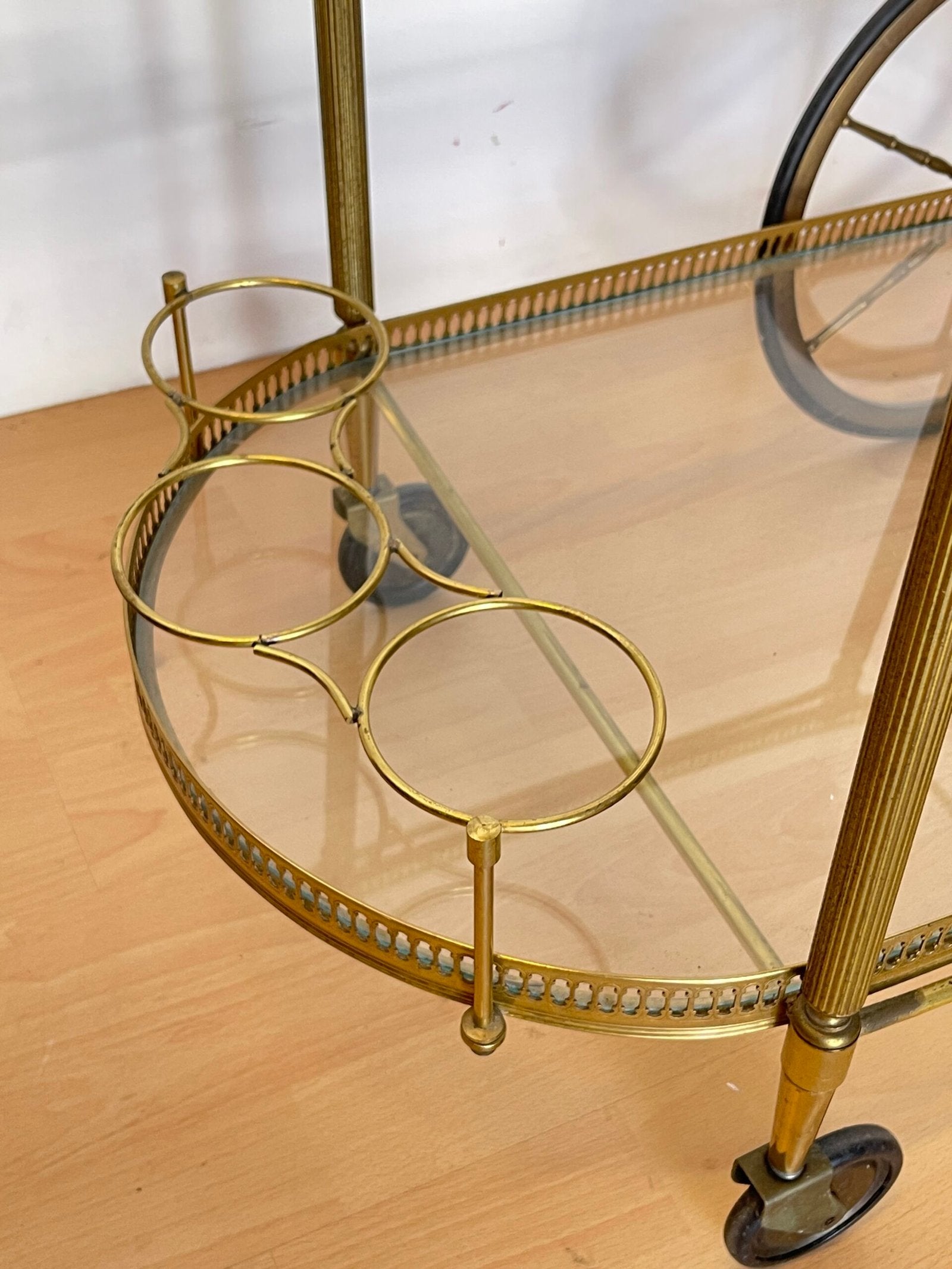 Carrello Bar vintage in Ottone e Vetro, anni 60 «Eleganza Dorata»