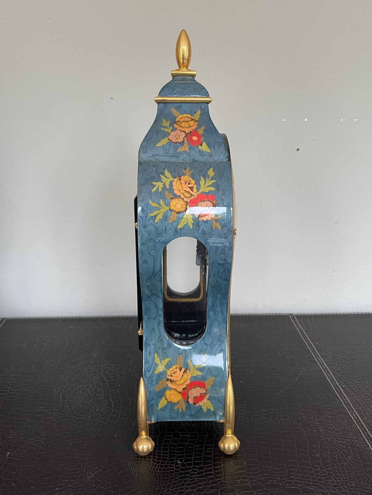 Orologio da Tavolo "Neuchatel" con Pendolo e Decori Floreali – Stile Classico