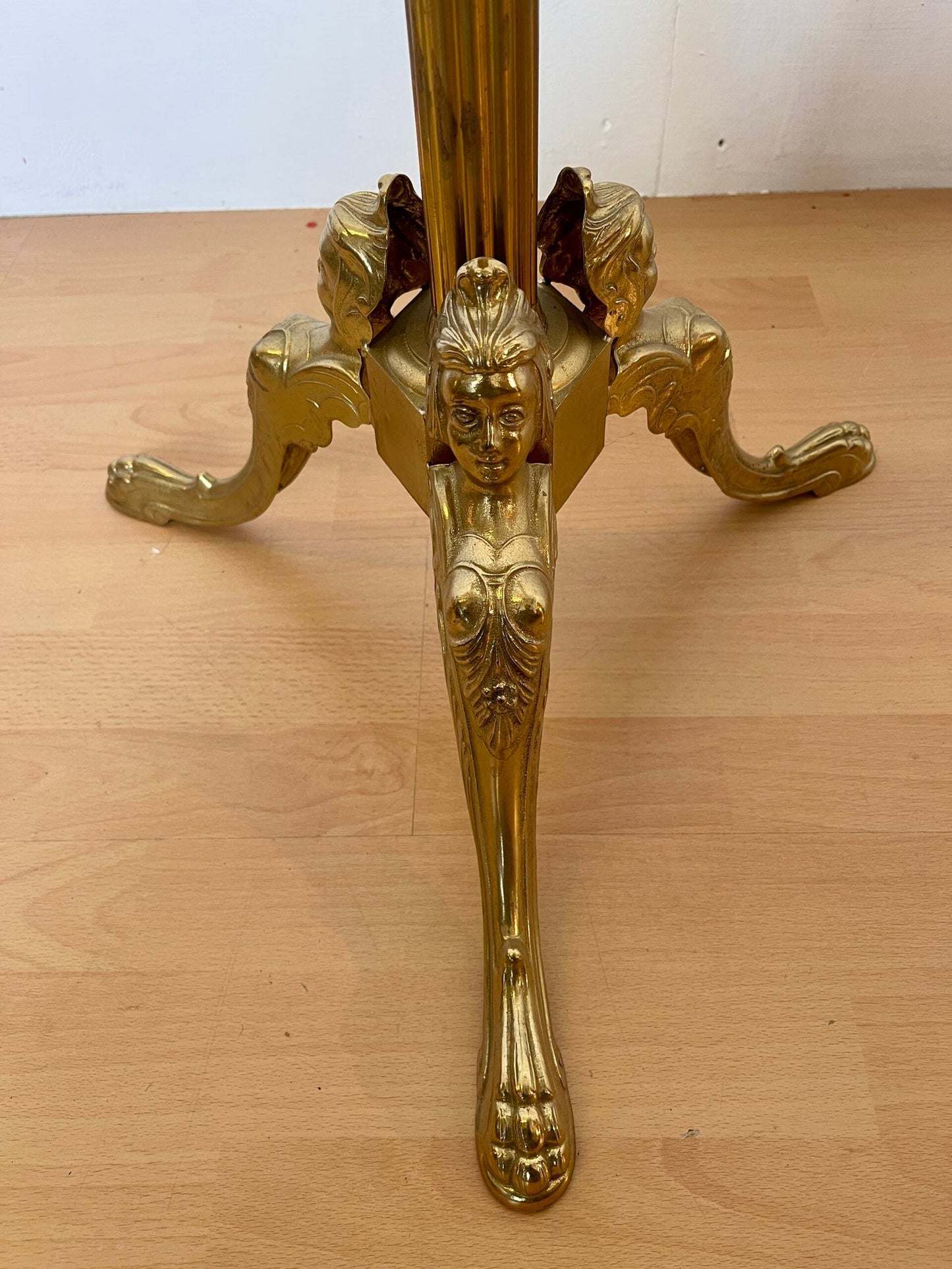 Appendiabiti da terra in stile antico, stile hollywood regency anni '50