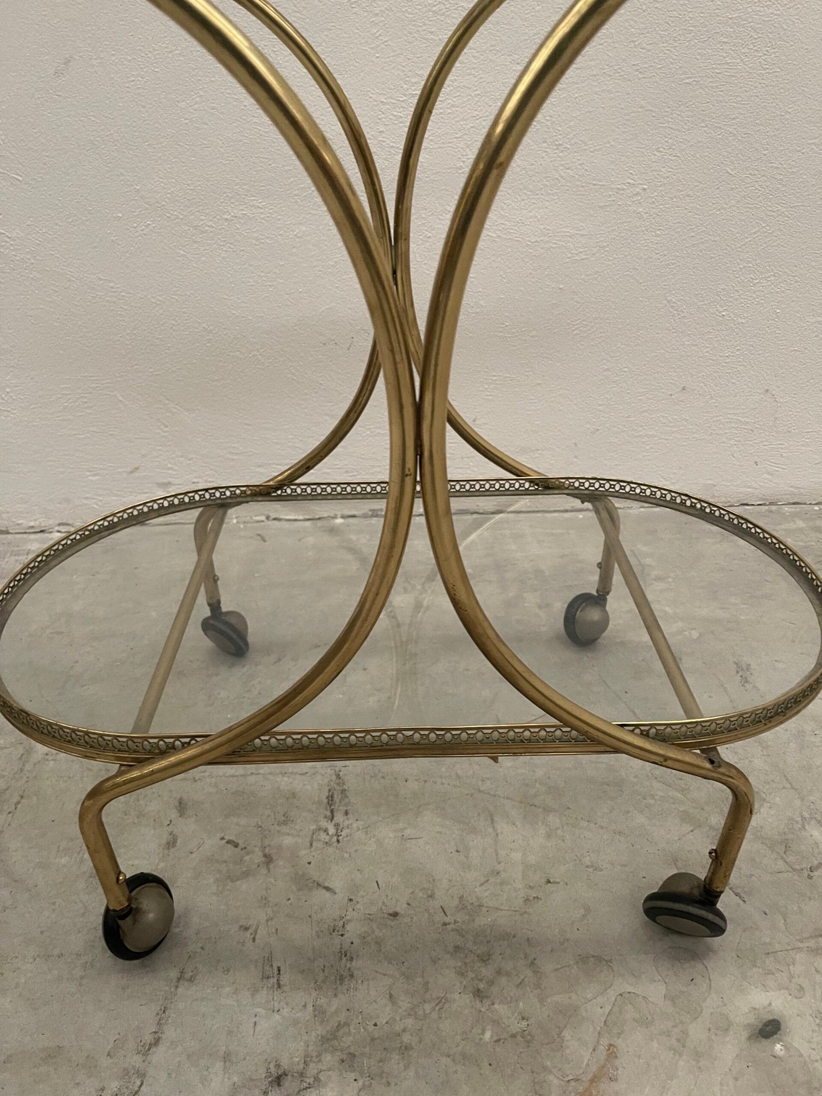 Carrello bar in ottone stile hollywood regency anni '60