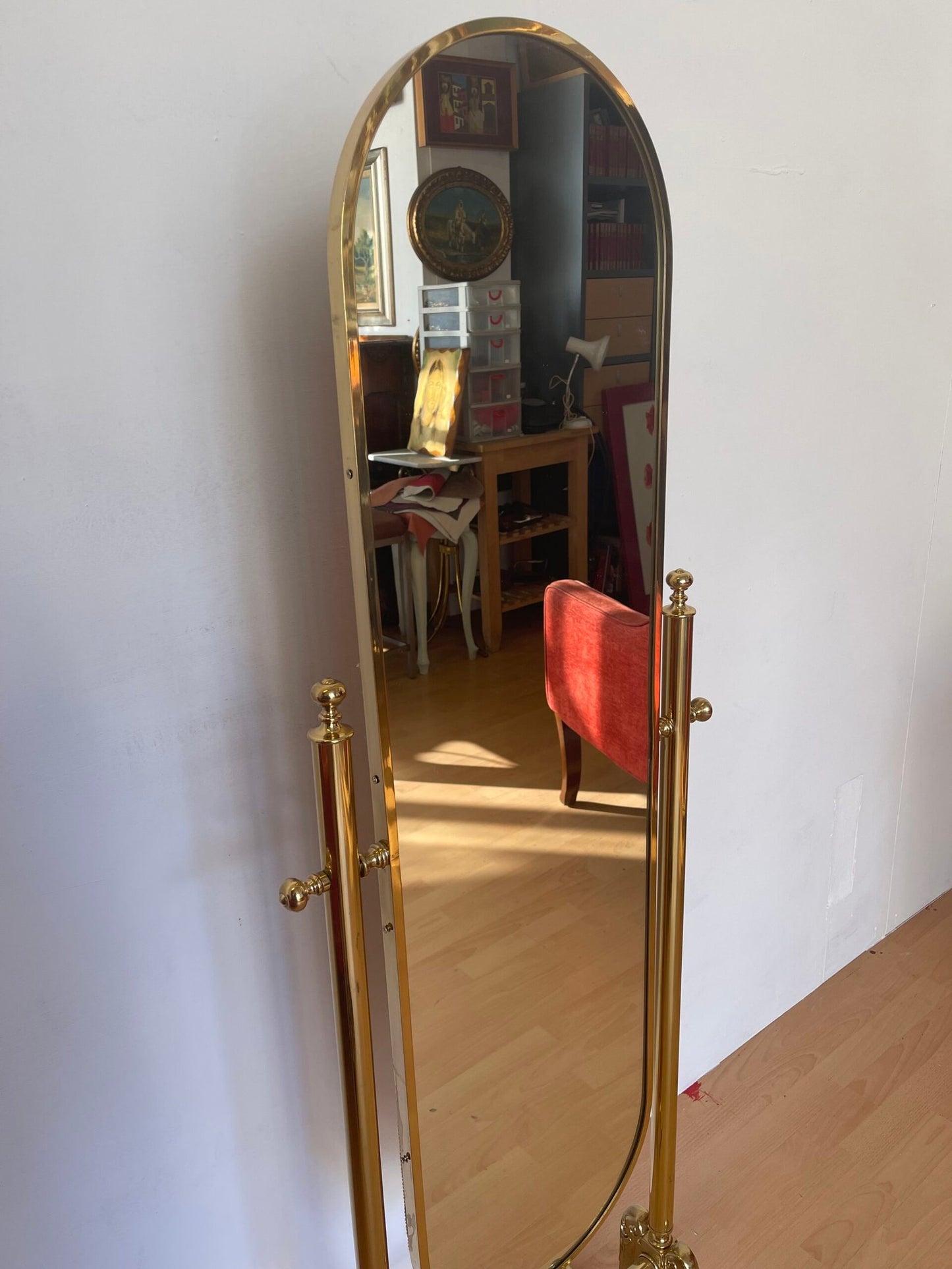 Specchio da terra a psiche in ottone