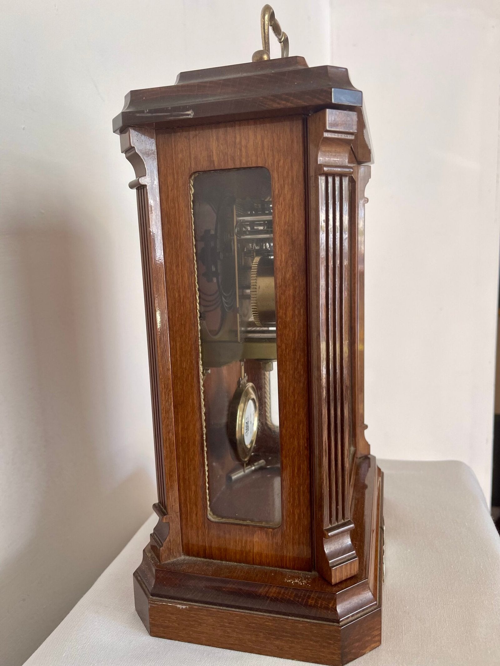 Orologio a pendolo da tavolo Kienzle in legno massello, carica manuale