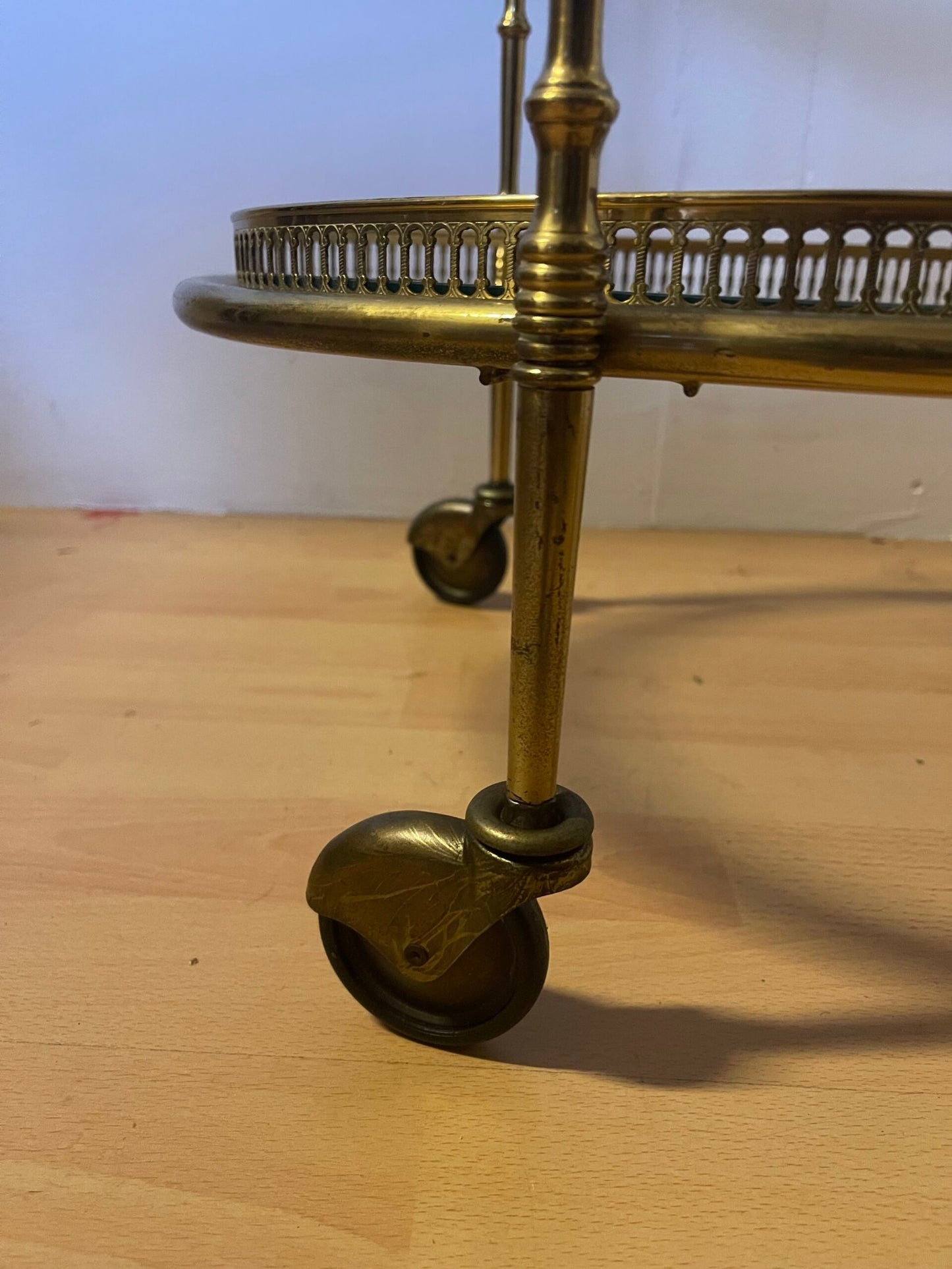 Carrello bar vintage in ottone e vetro