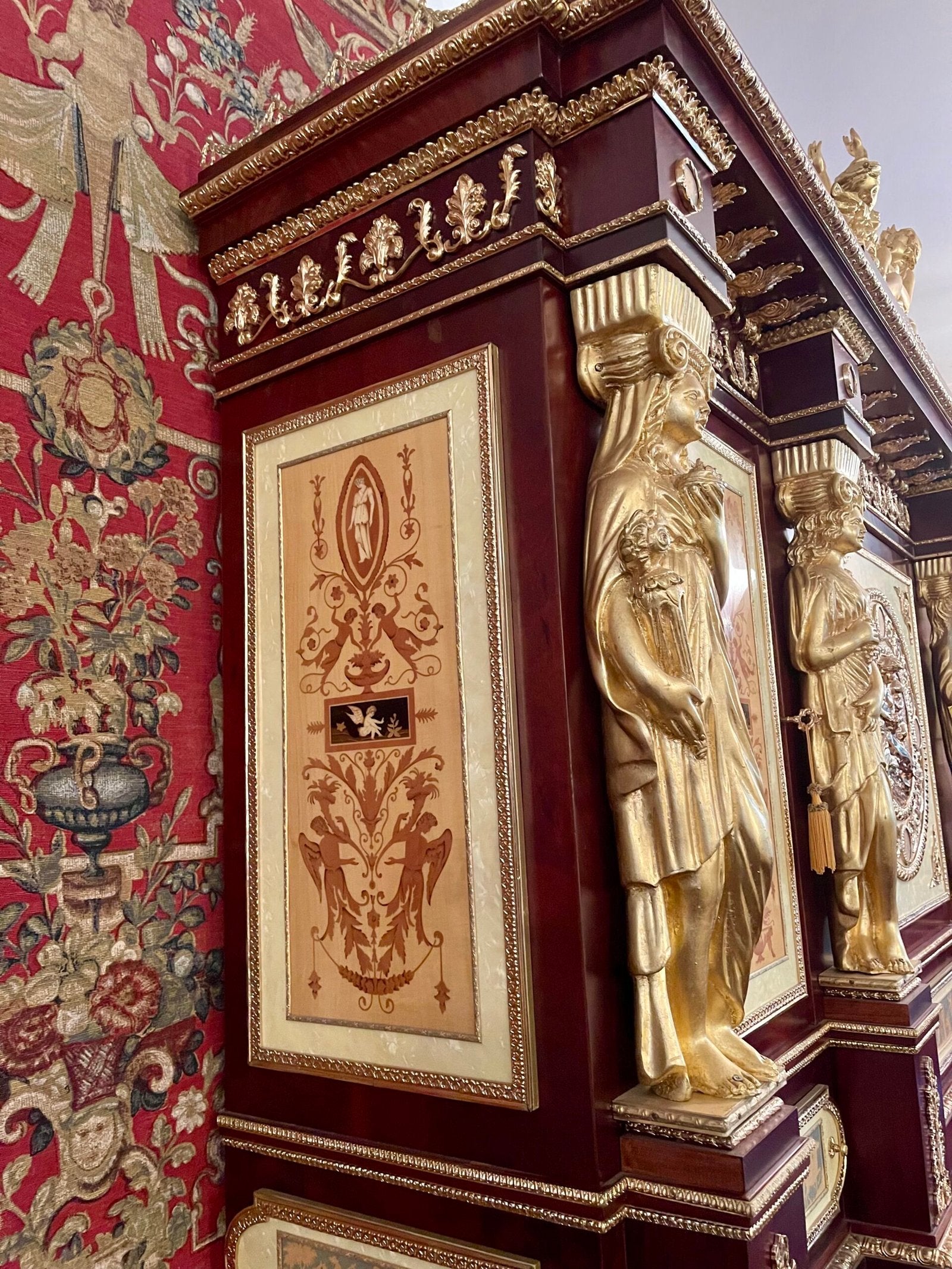 Cabinetto da Monetieri Maria Antonietta – Eleganza e Raffinatezza del XX Secolo