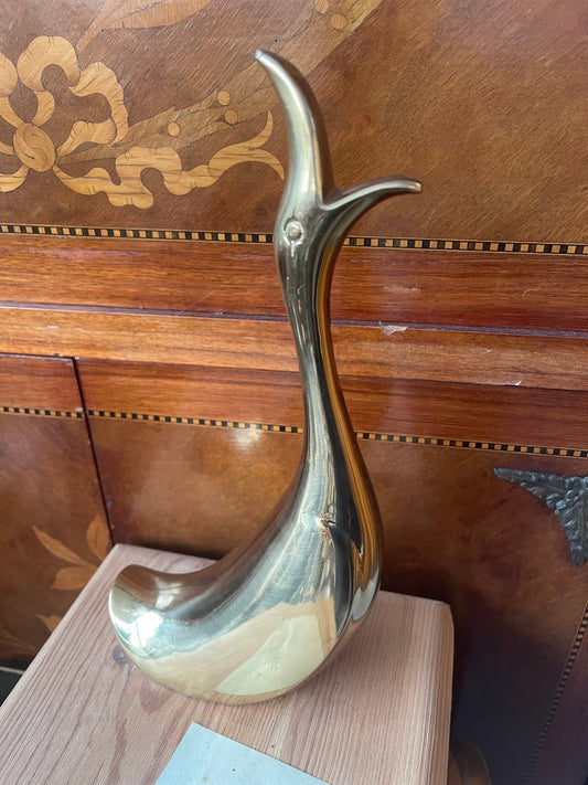 Scultura Decorativa "Cigno Strizzato" in Ottone Massiccio