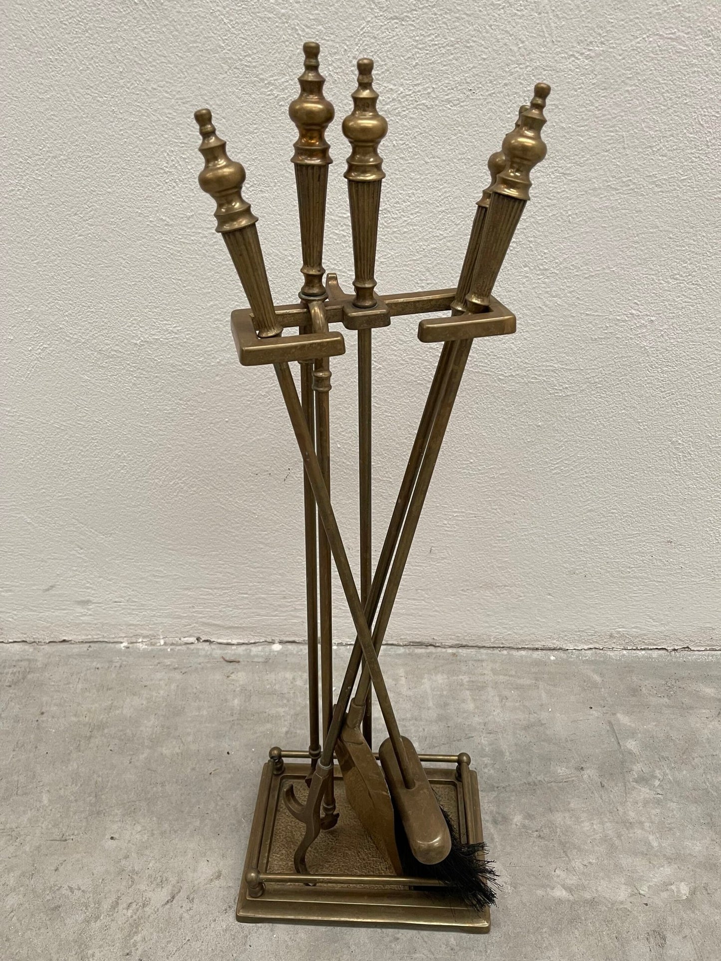 Set Antico da Camino in Ottone - 5 Pezzi con supporto