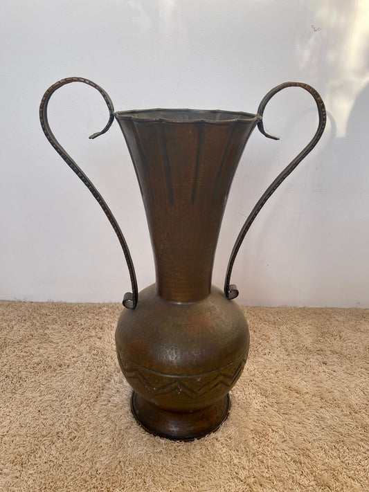 Grande Anfora Decorativa in Rame Martellato – Stile Etno-Rustico