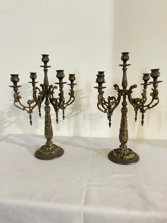 Elegante Coppia di Candelabri in stile Antico Dorato