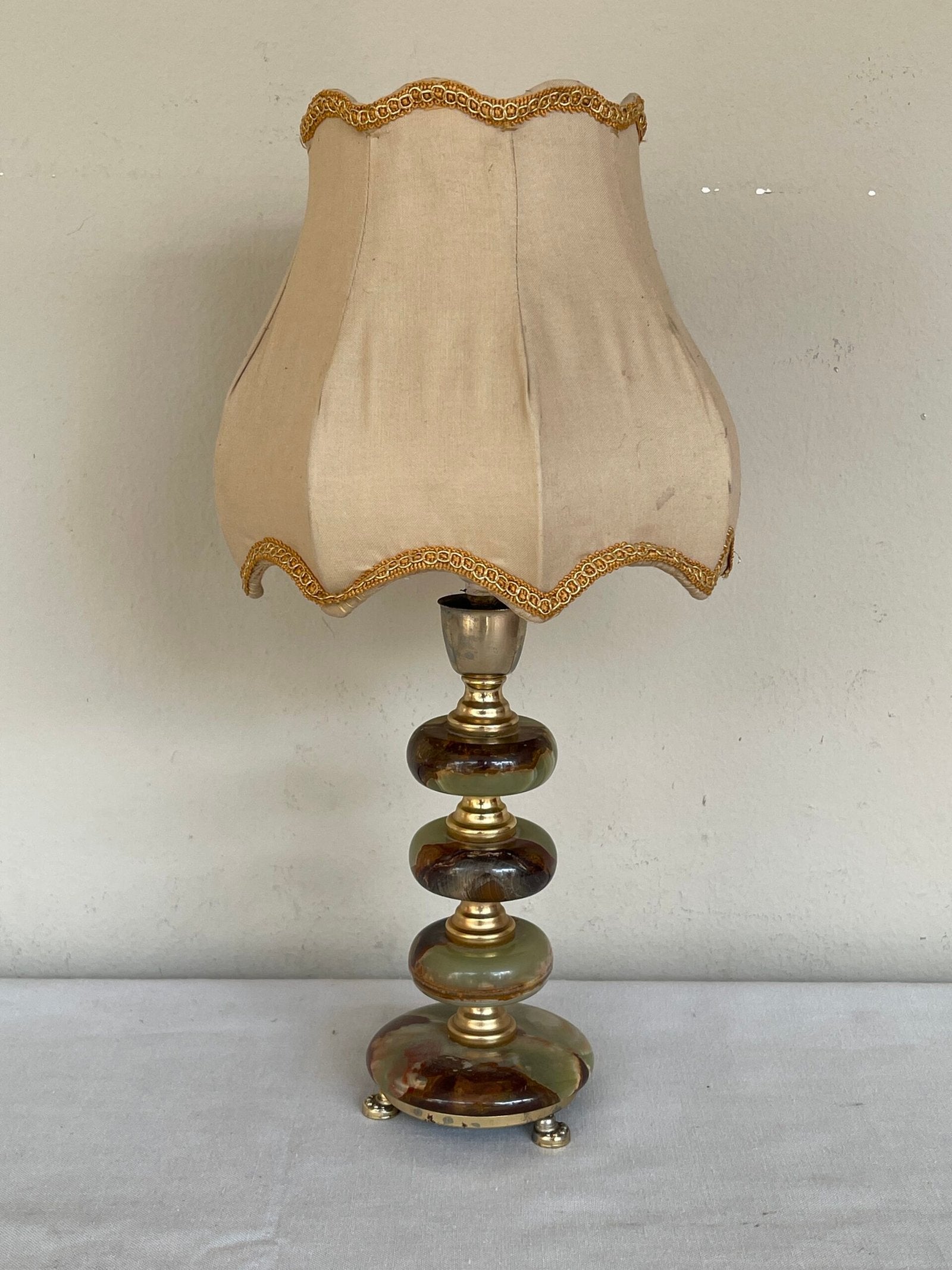 Eleganza Ambra con Paralume Beige