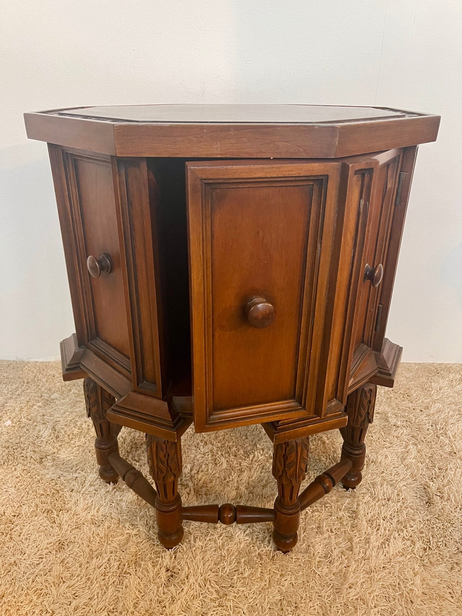 Tavolino Esagonale Vintage in Legno Massello con Antina Apribile