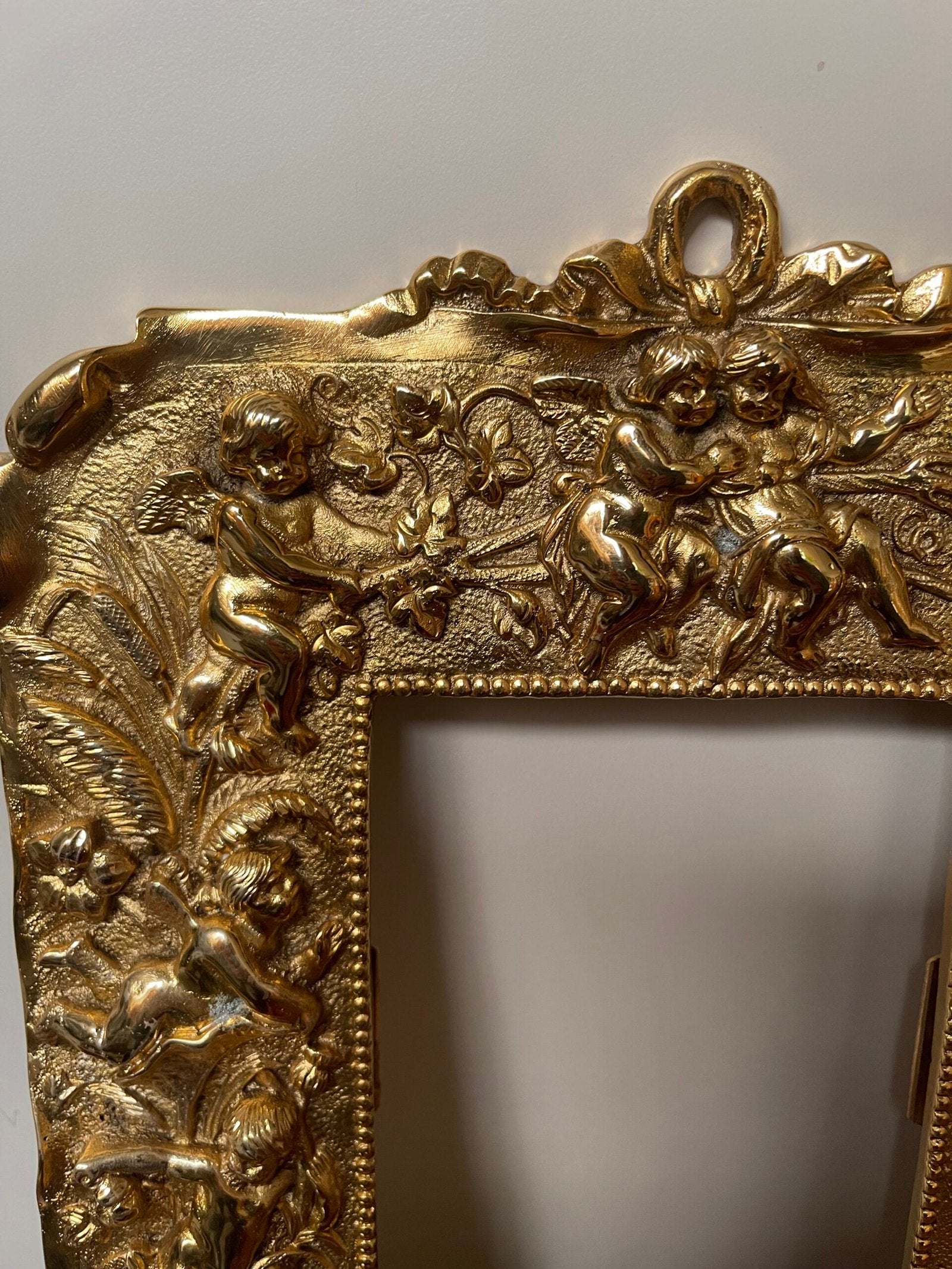 Cornice Barocca "Danza di Putti"