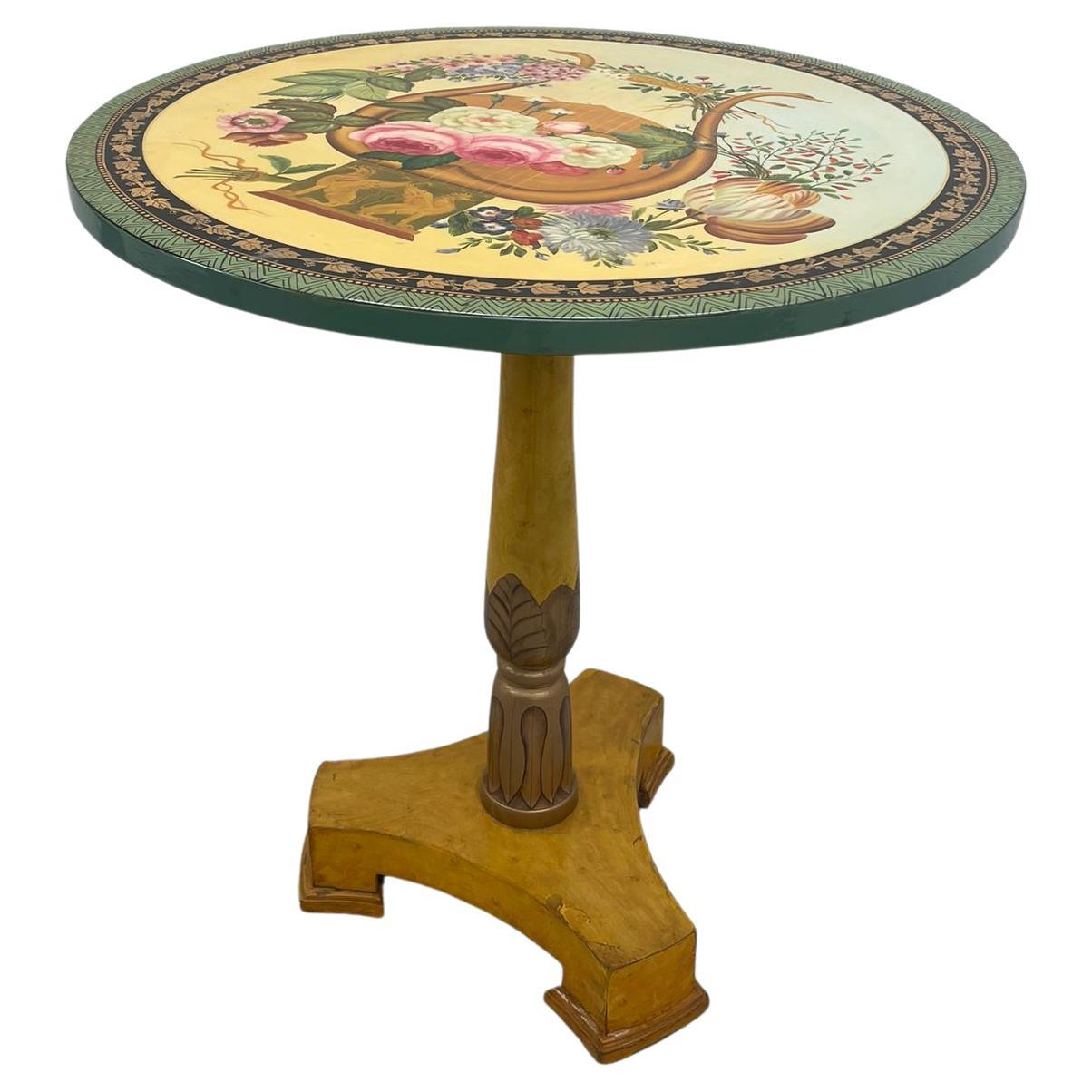 Tavolo italiano lucido con fiori