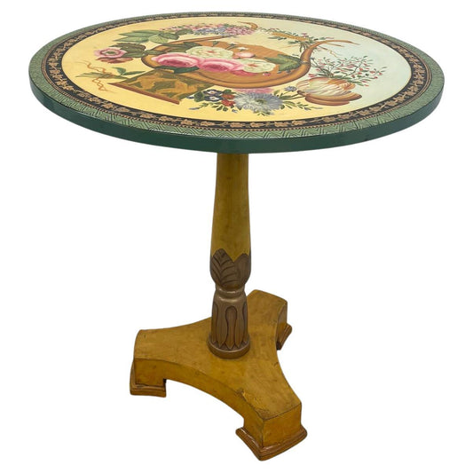 Tavolo italiano lucido con fiori