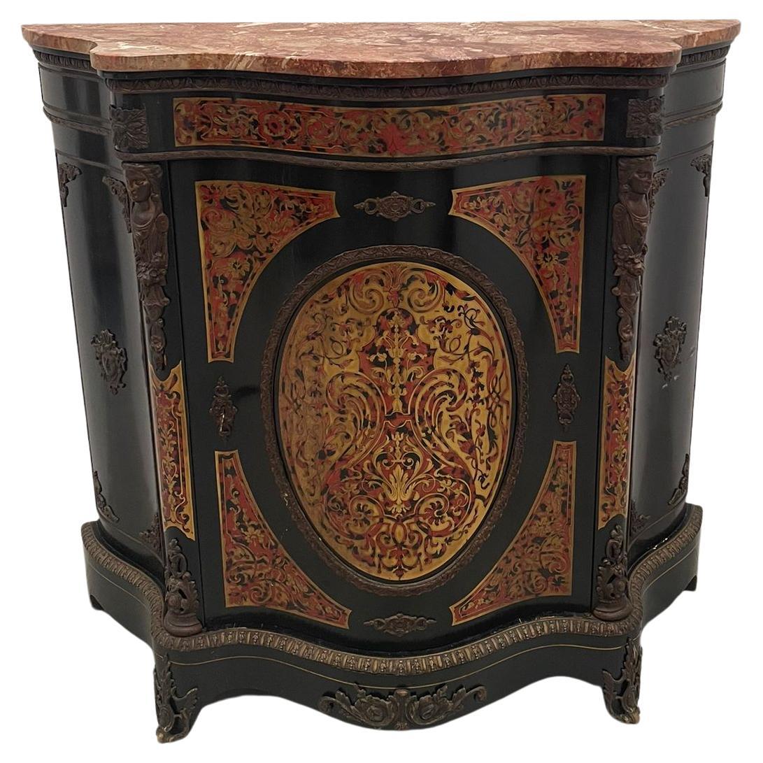 Credenze in stile italiano del XIX secolo