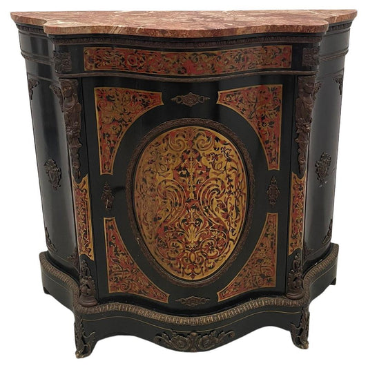 Credenze in stile italiano del XIX secolo