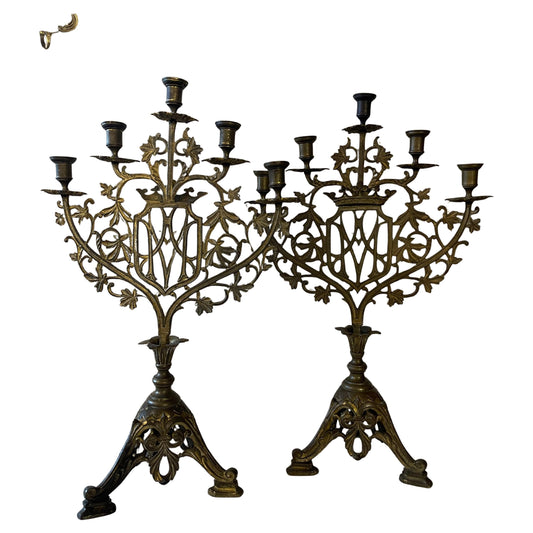 Coppia di Candelabro francese del XIX secolo in stile gotico a 5 luci