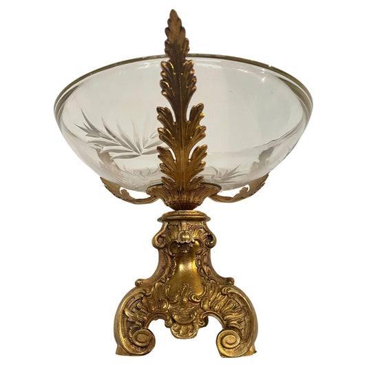 Lussuoso centrotavola in bronzo dorato e cristallo in stile rinascimento italian