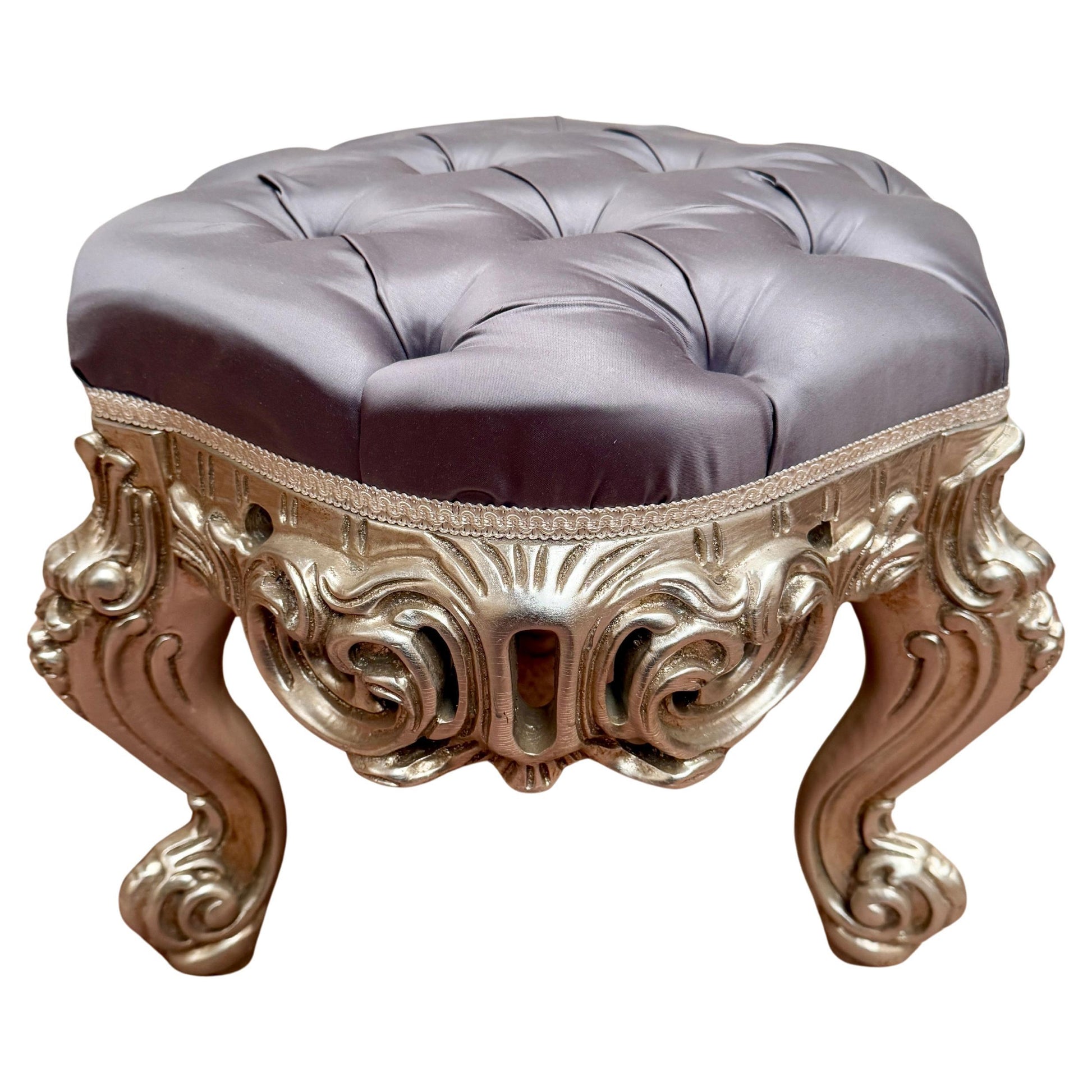 Pouf di lusso in legno intagliato argentato italian XX secolo