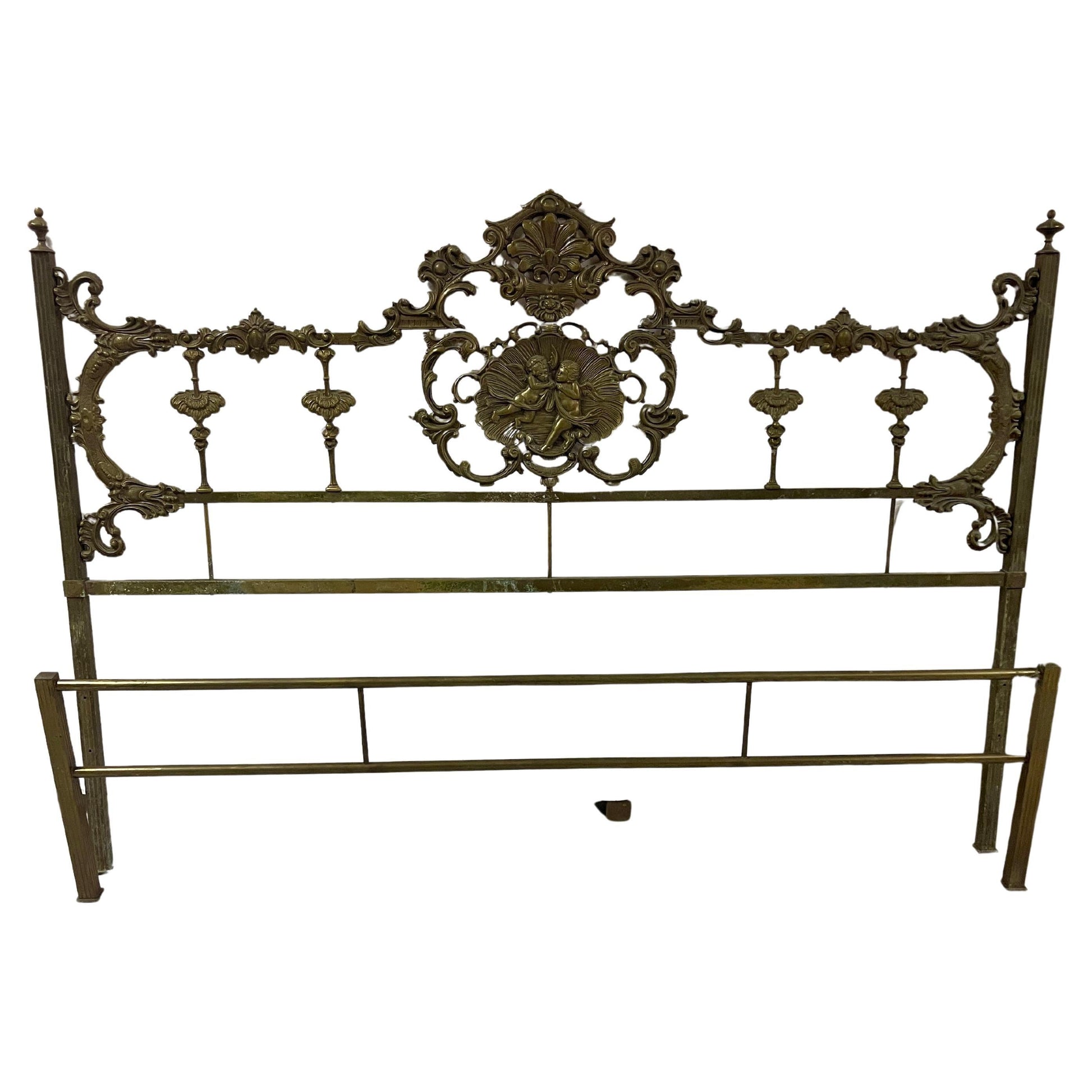 Letto antico in ferro battuto italiano XIX secolo
