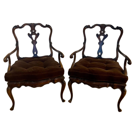 Coppia di poltrone in noce veneto XIX secolo