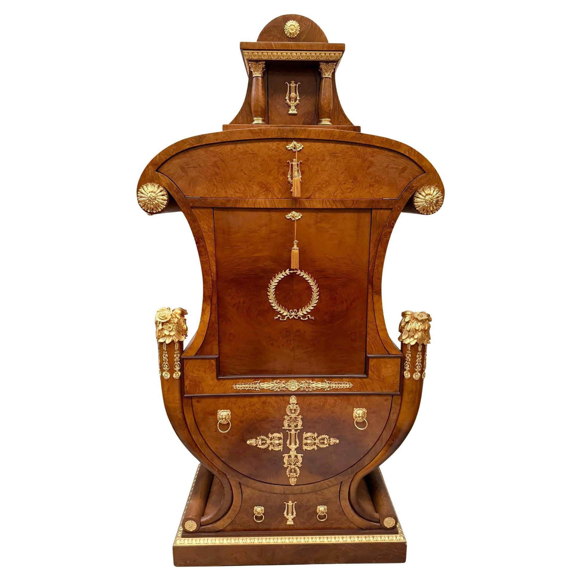 Grande scrivania italiana di lusso stile versailles in legno e bronzo anni '70