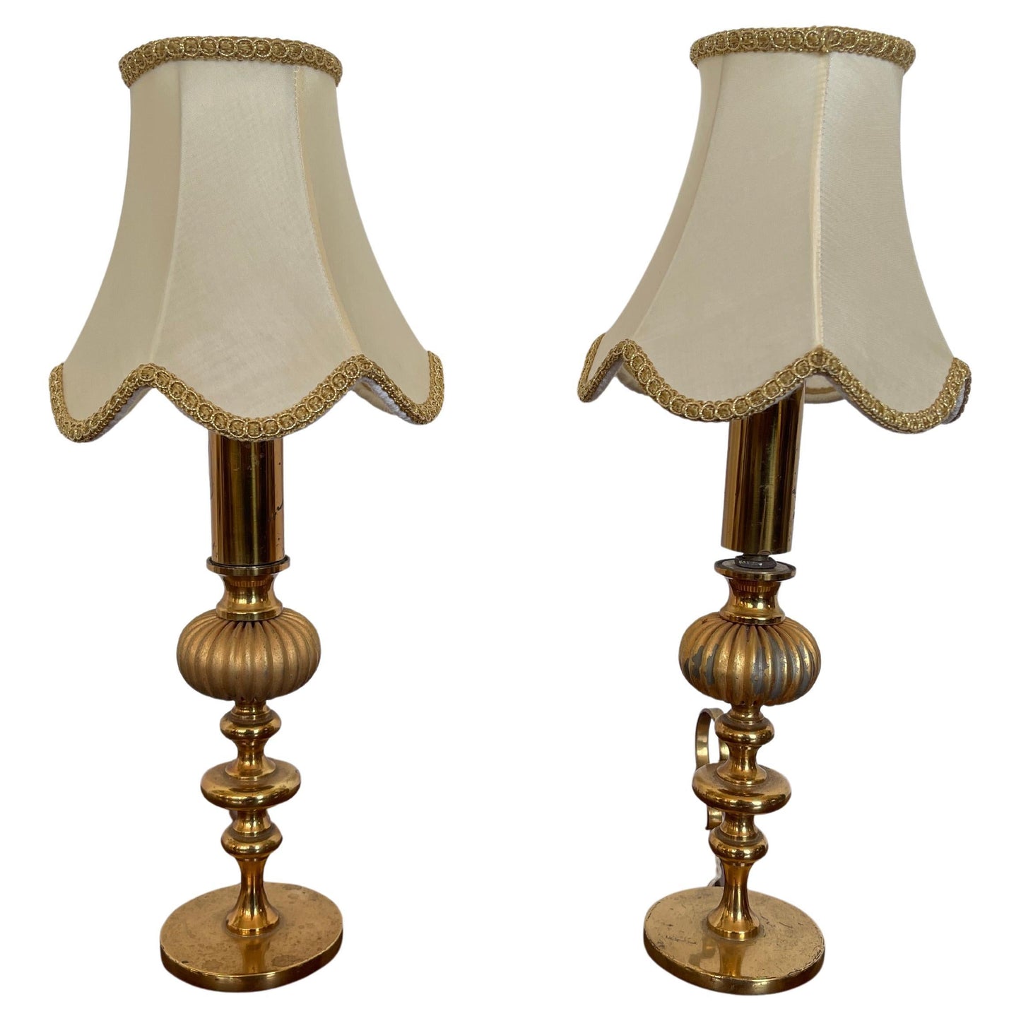 Coppia di lampade da comodino italiane vintage anni '80 in ottone e metallo