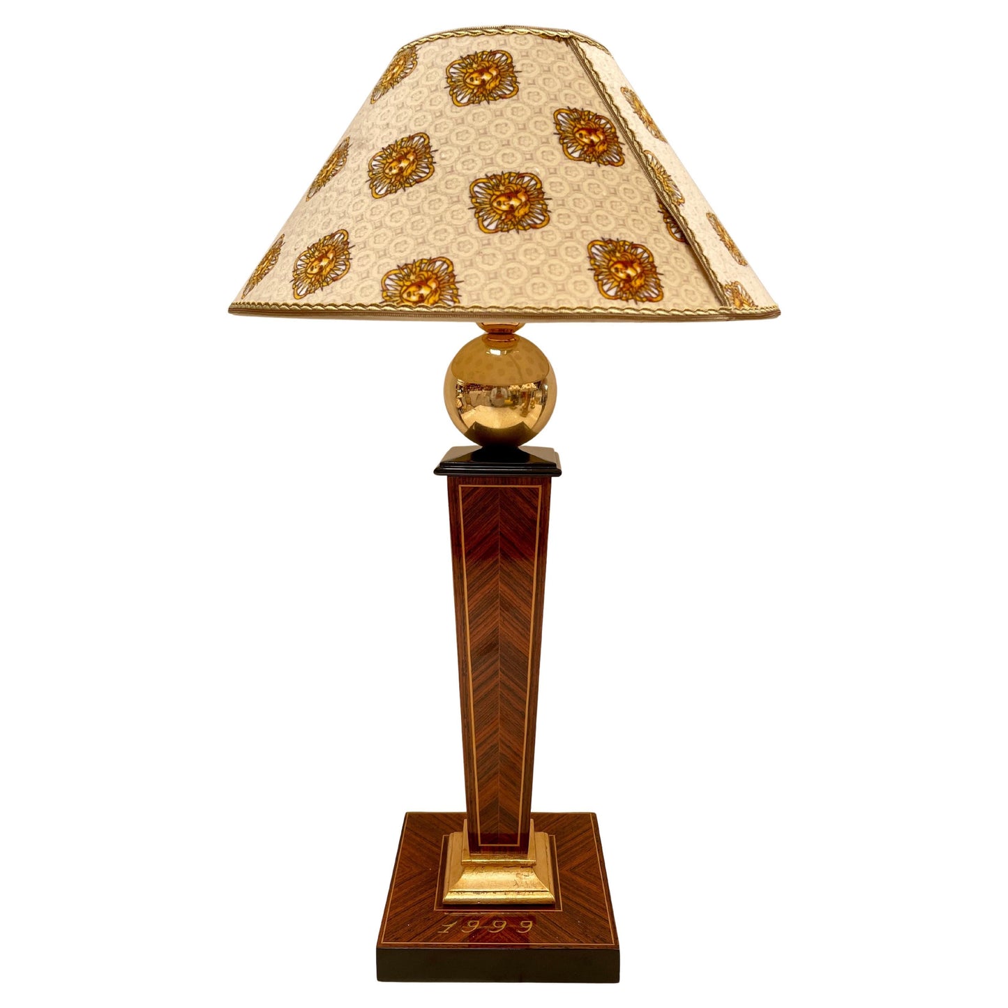 Elegante Lampade da tavolo versailles in legno con paralume a cupola anni '90