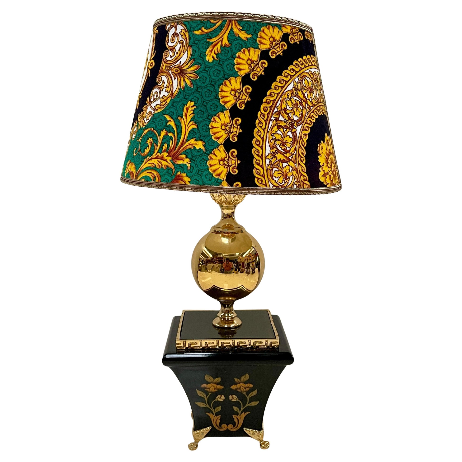 Elegante lampada da tavolo in stile barocco italiano in legno e bronzo anni '70