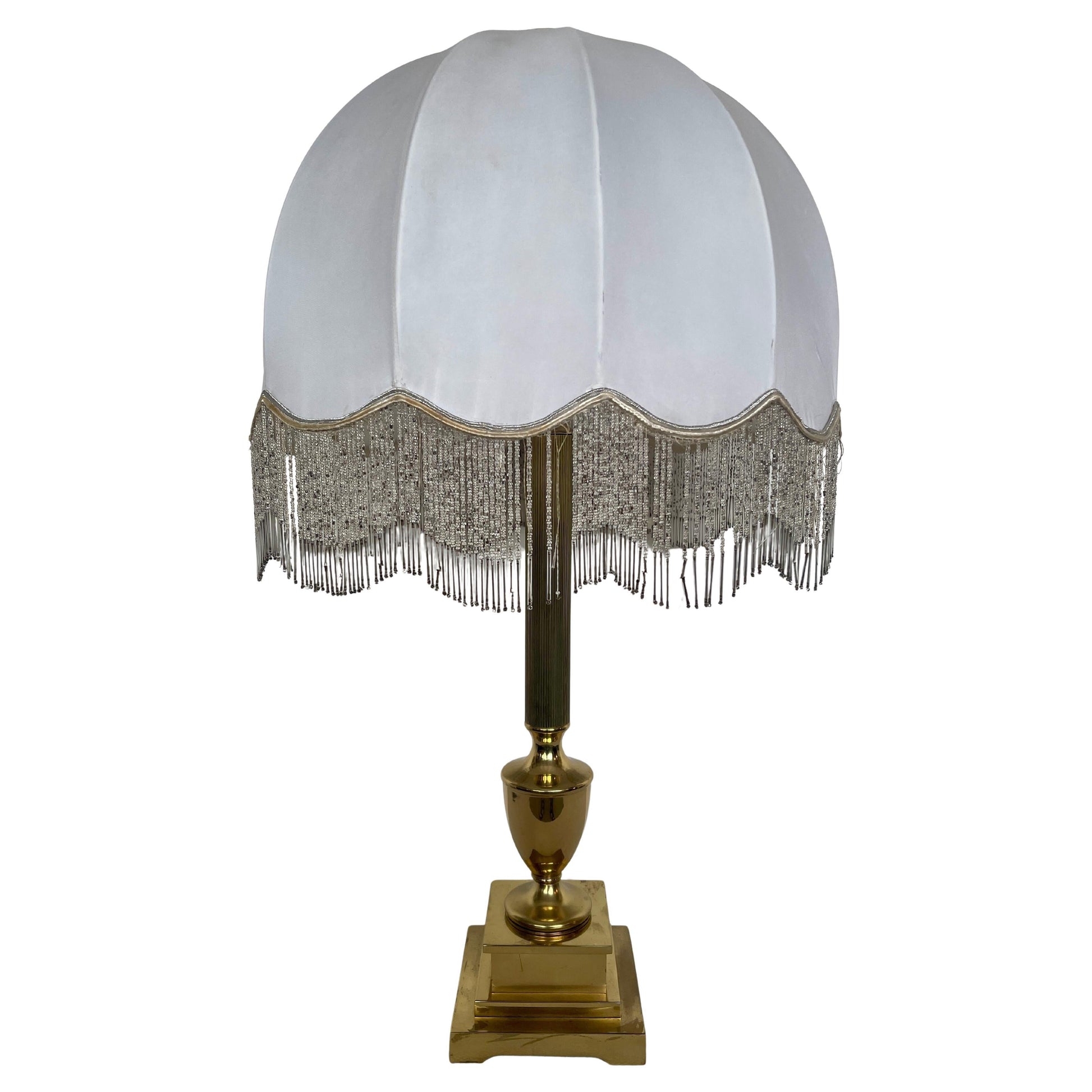 Lampada da tavolo in stile Art Deco classico con paralume forma bombata