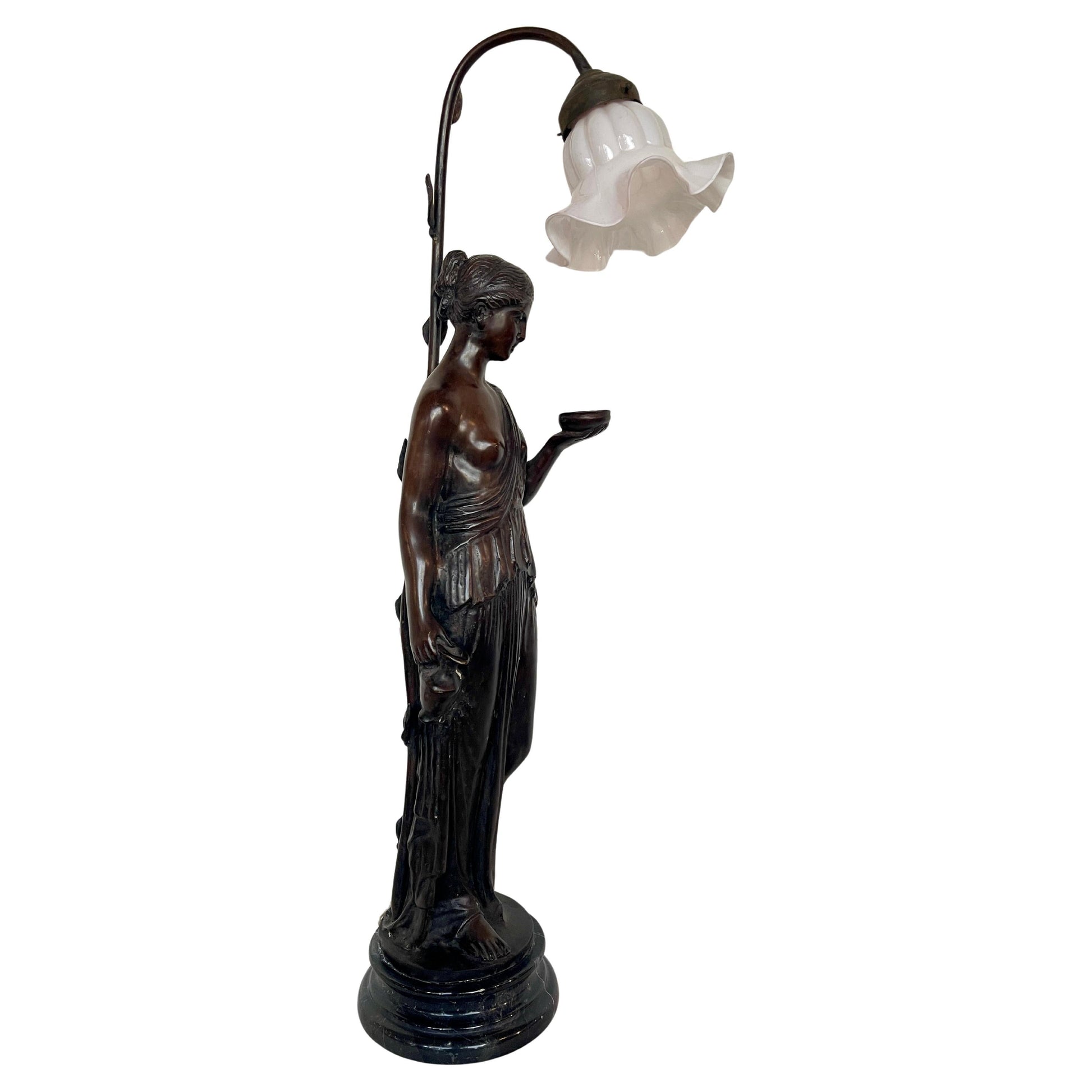 Favolosa lampada antica in stile Art Déco con figura di donna XIX secolo