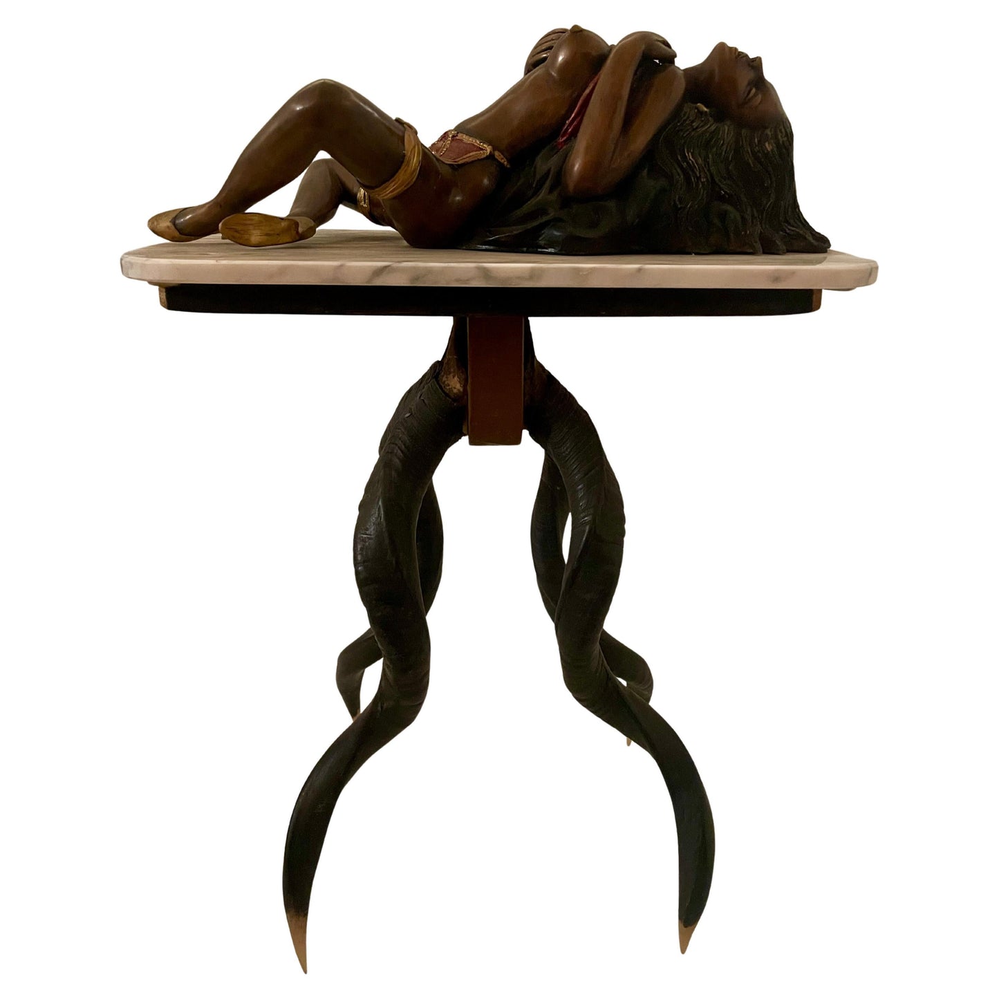 Grande scultura in bronzo donna erotica con base in marmo e corna di animali XX