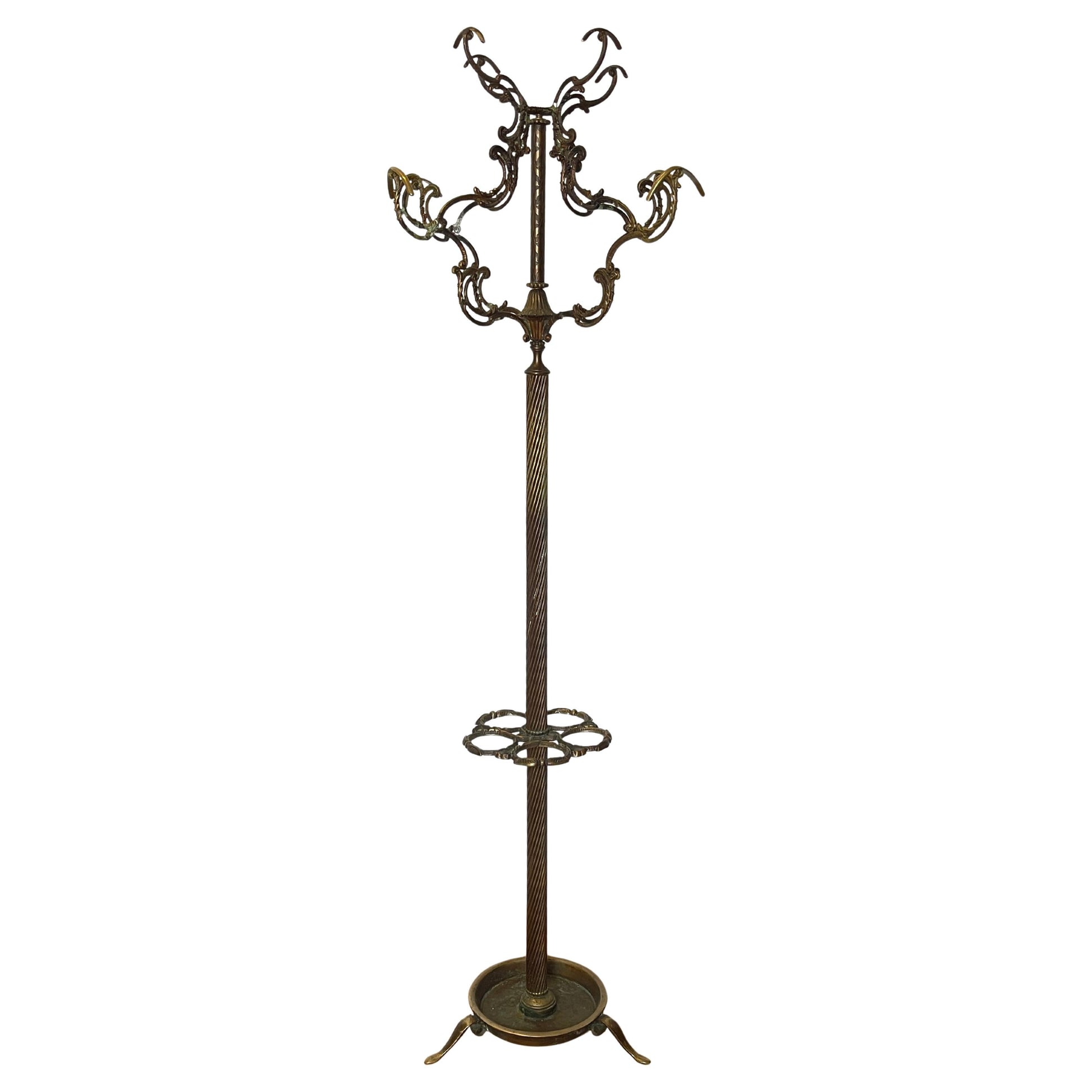 Spettacolare appendiabiti in bronzo forgiato con eleganti dettagli