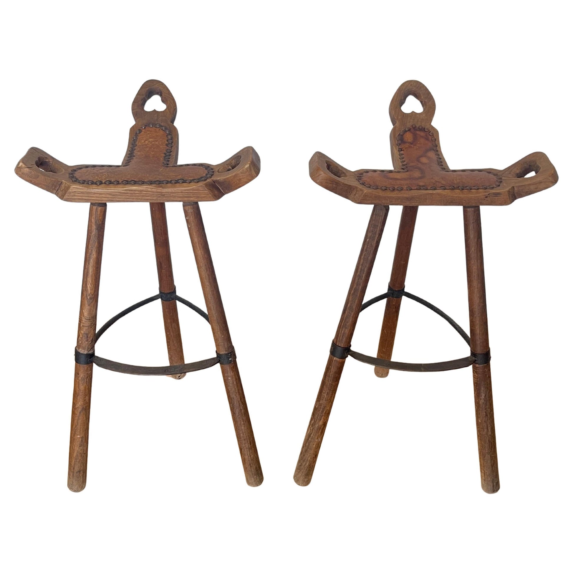 Coppia di Sgabelli Rustici in Legno Massello – Stile Montano Vintage