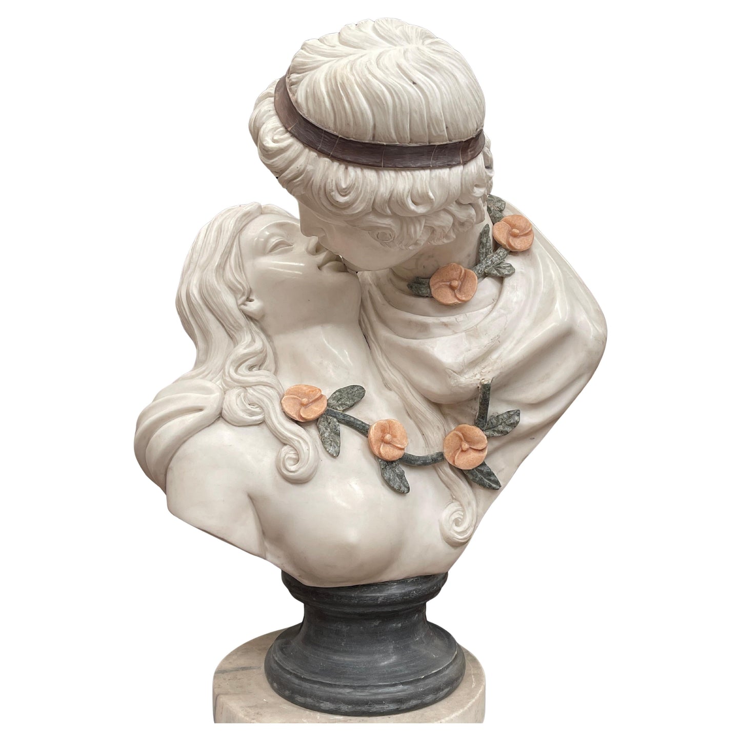 "Il Bacio Eterno" – Busto in Marmo Policromo Finemente Scolpito