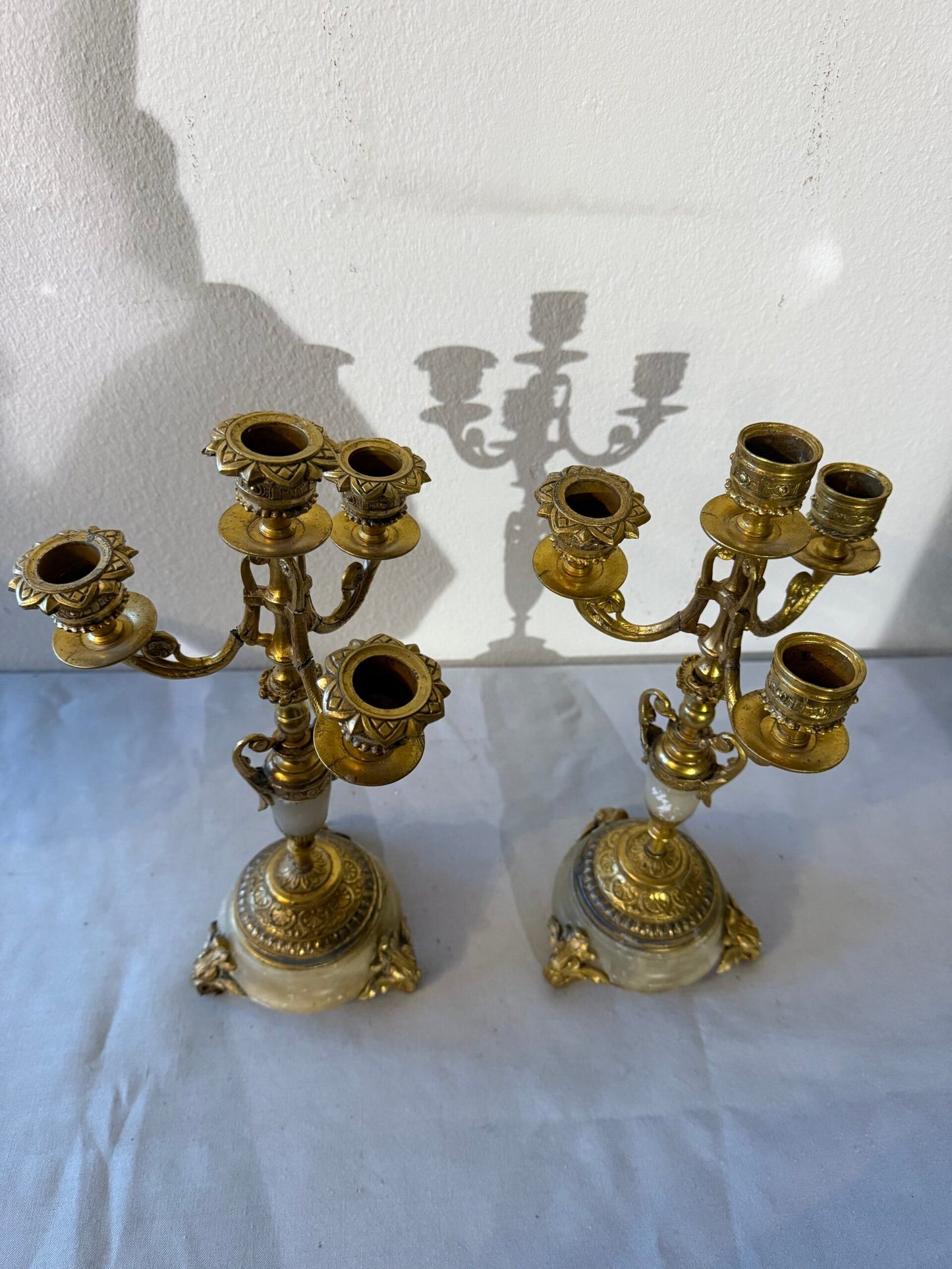 Coppia di Candelabri Impero in Bronzo Dorato e Onice