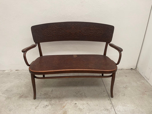 Elegante Panca "Thonet" in Faggio Curvato con Schienale Inciso