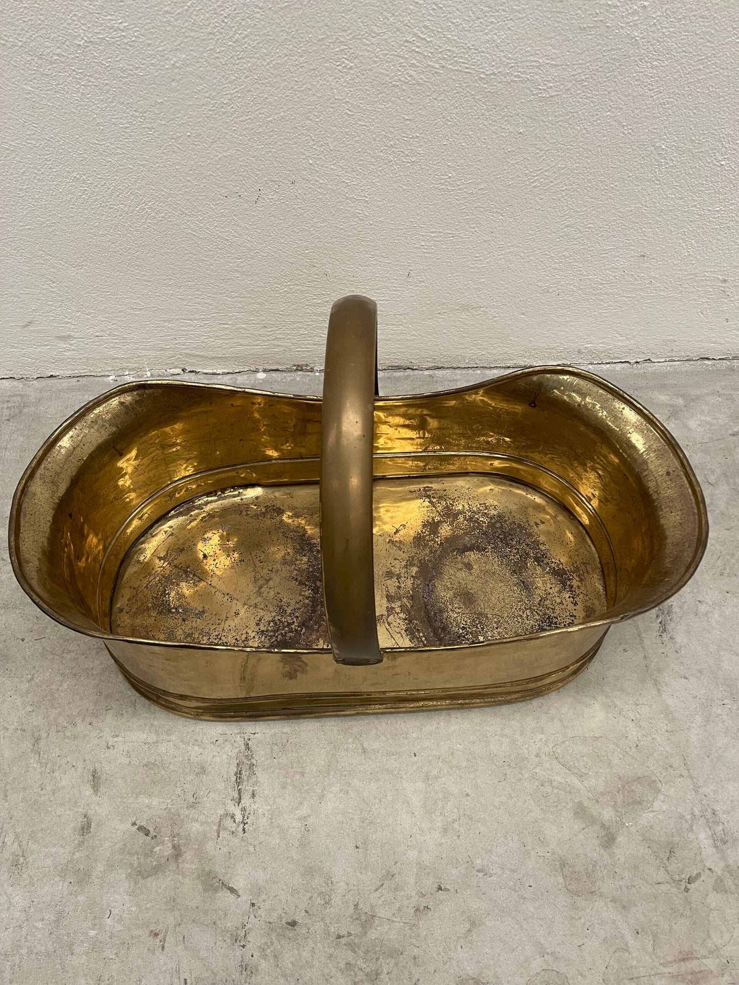 Cestino vintage in ottone – porta legna o riviste