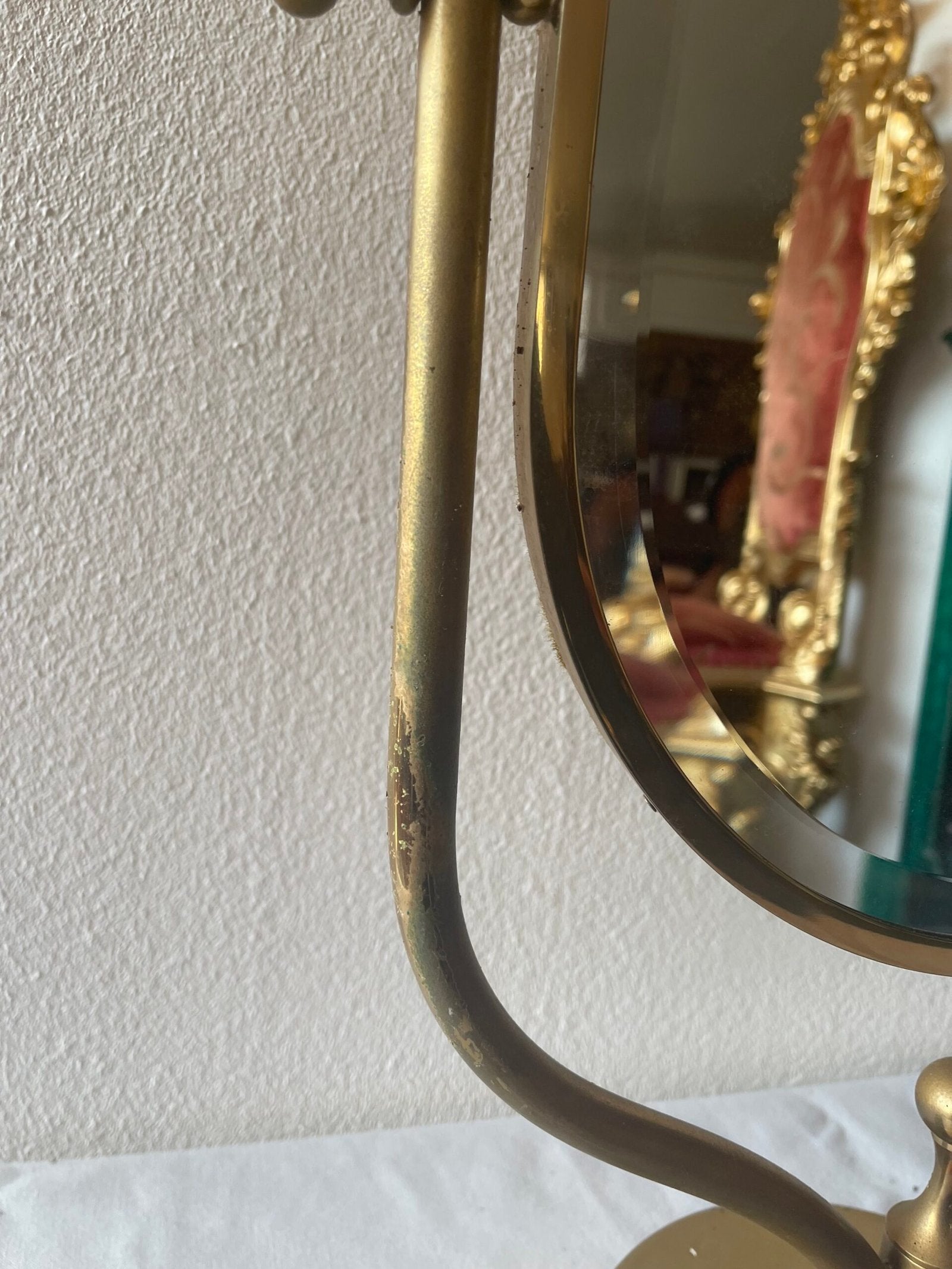 Specchio da Toilette Orientabile Ovale Antico in Ottone Massiccio