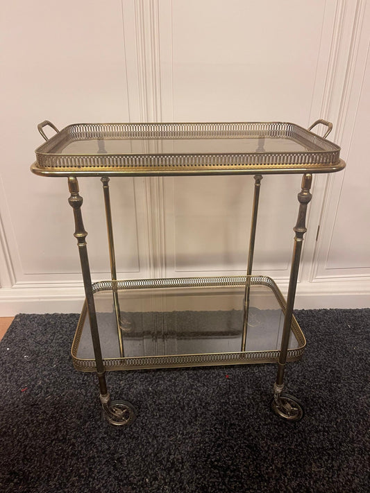 Carrello da tè vintage in ottone e vetro